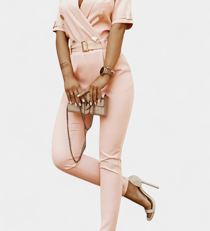 Vivienne Mono con Elegancia Sin Esfuerzo