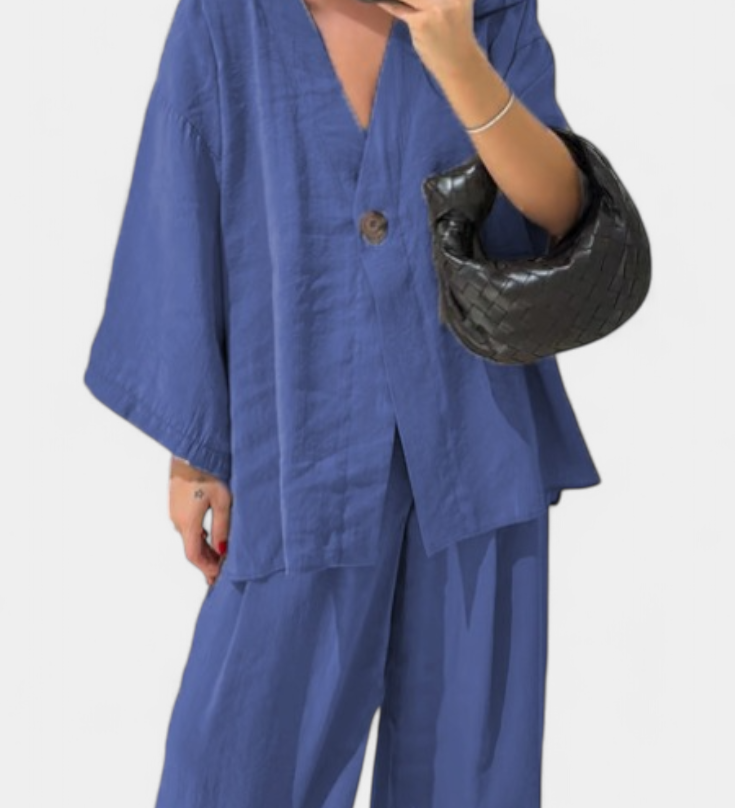 Conjunto Oversize Eli de Top con Cuello en V y Pantalón Recto