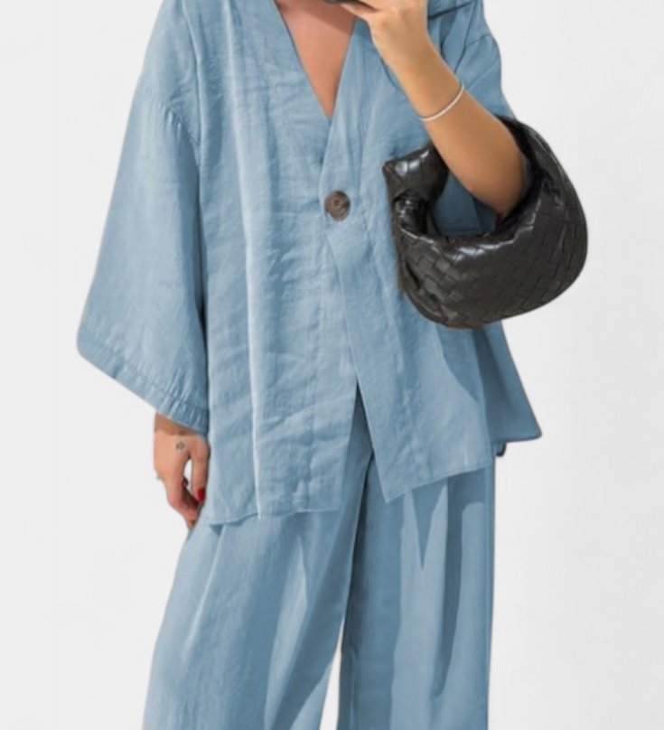 Conjunto Oversize Eli de Top con Cuello en V y Pantalón Recto