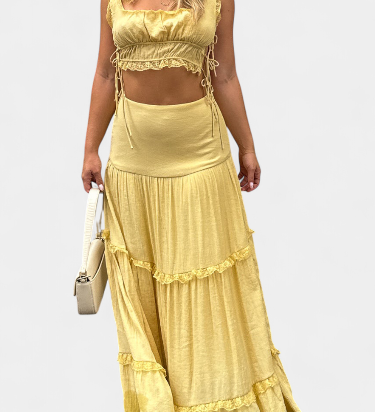 Ilys Romantic Lace Top and Voluminous Long Skirt Set