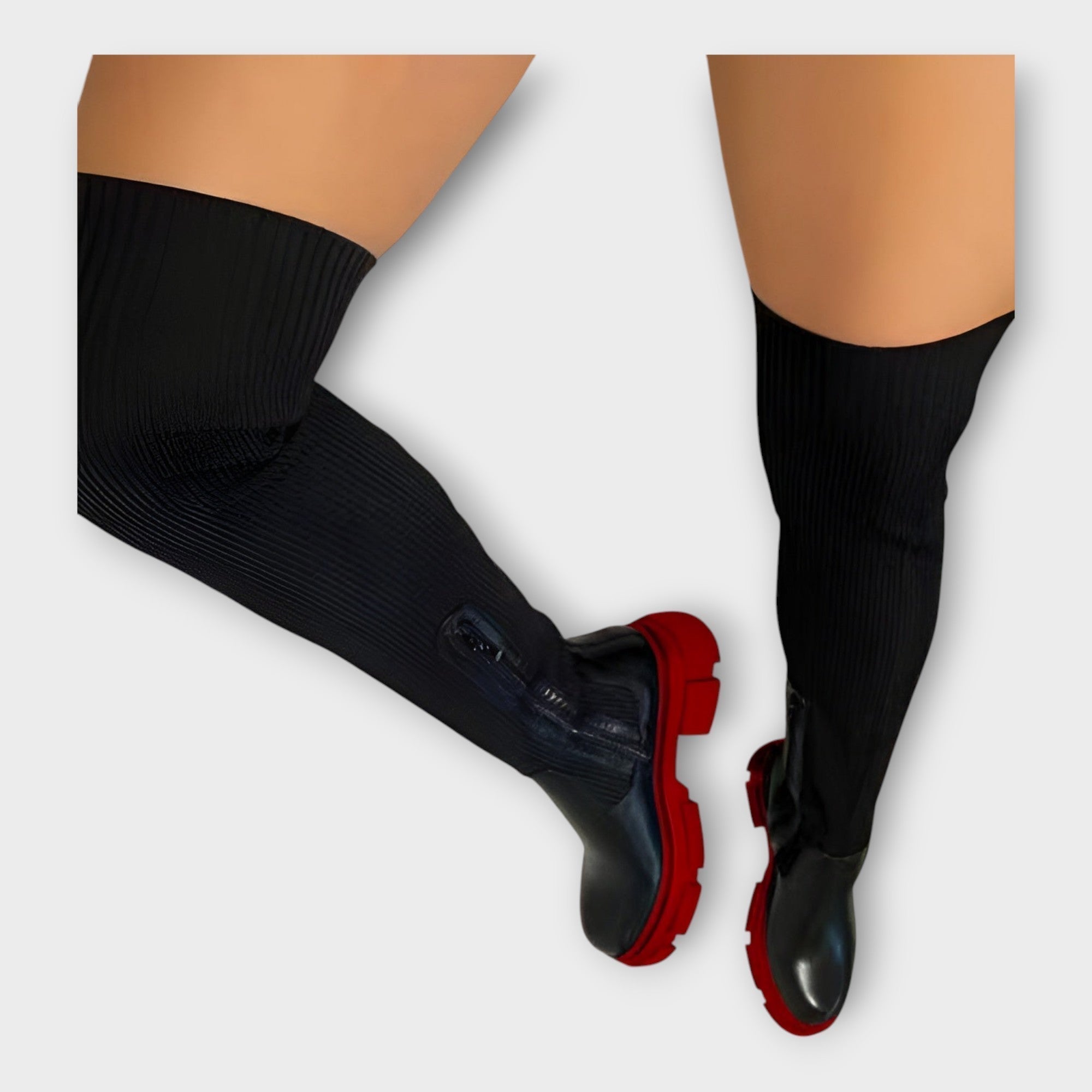 María - Modern Boots With Minimalist And Versatile Design
