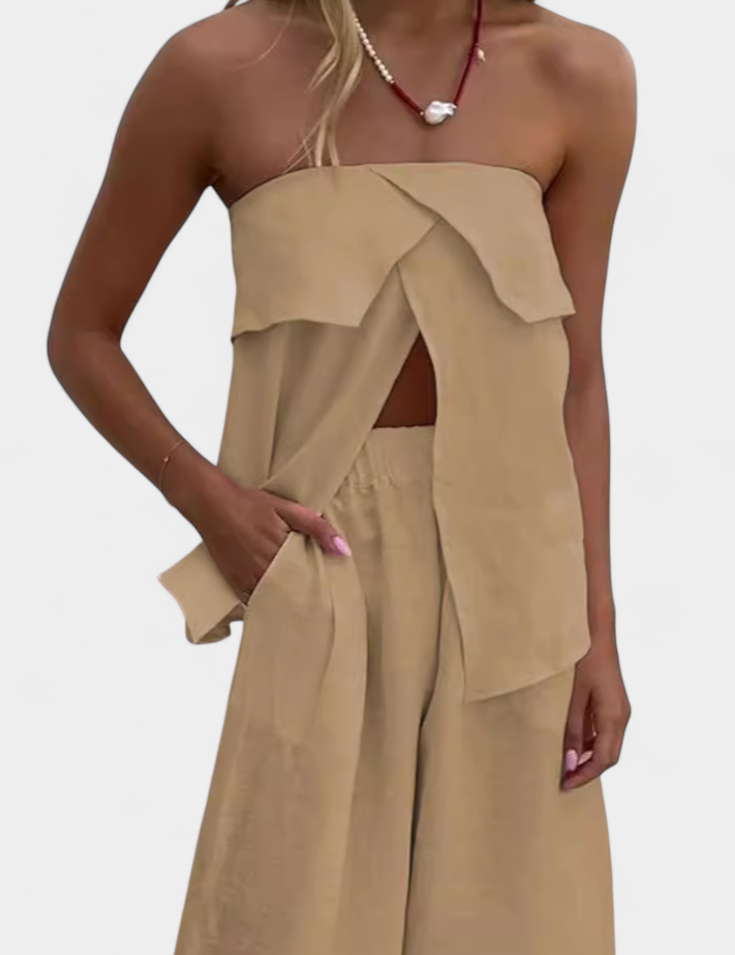 Oriana Conjunto Strapless con Falda de Abertura en Color Liso