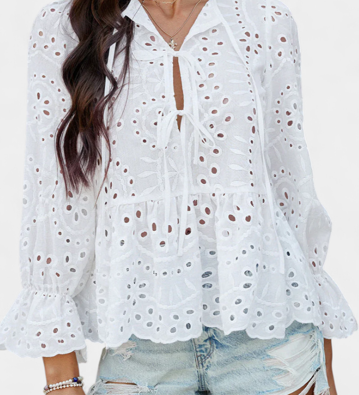Kayden Top Bohemio de Encaje con Corte Fluido