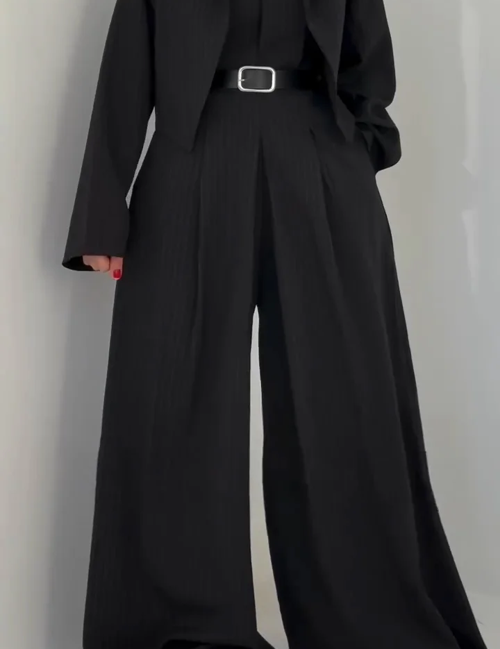 Julia Traje para Mujer - Chaqueta Oversize + Mono Bustier